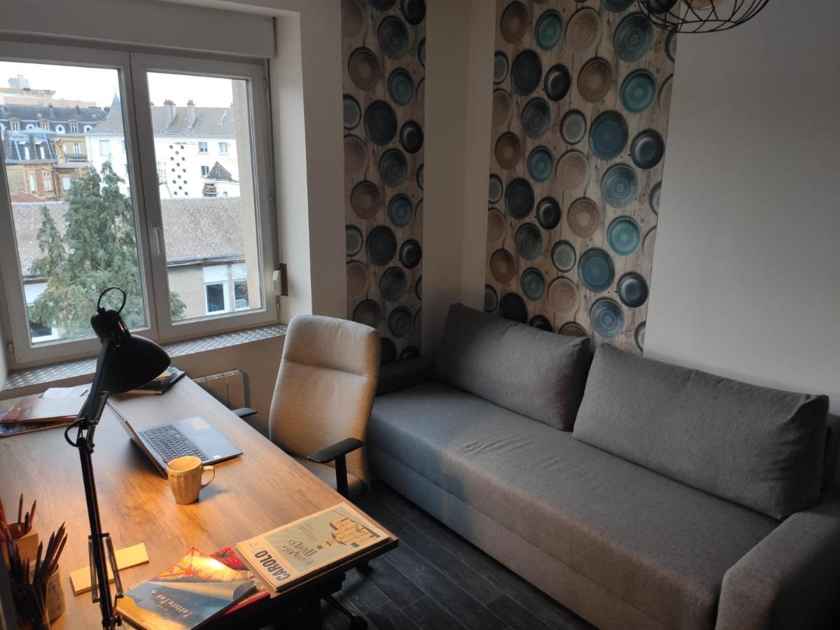 Appartement Cosy Centre-Ville Wifi Parking Charleville-Mezieres Bagian luar foto